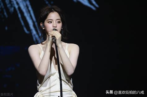 Ouyang Nana's Surprise Concert: A Symphony of Talent and Unexpected Shenanigans!